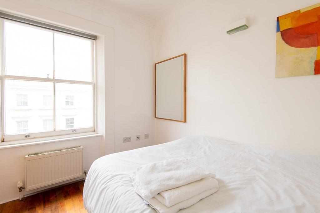 London Central Studio Екстер'єр фото